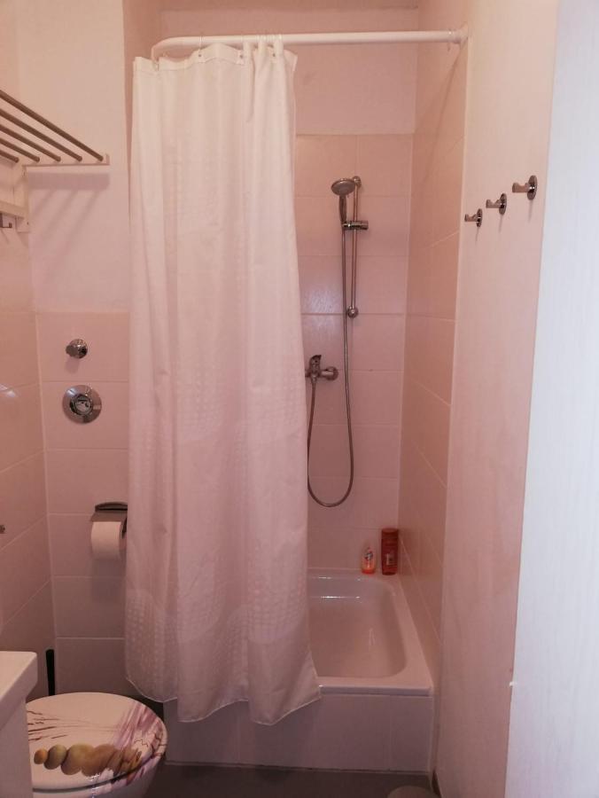 Ferienwohnung - Apartment Mit Balkon In Halle-Saale, Trotha Halle  Εξωτερικό φωτογραφία